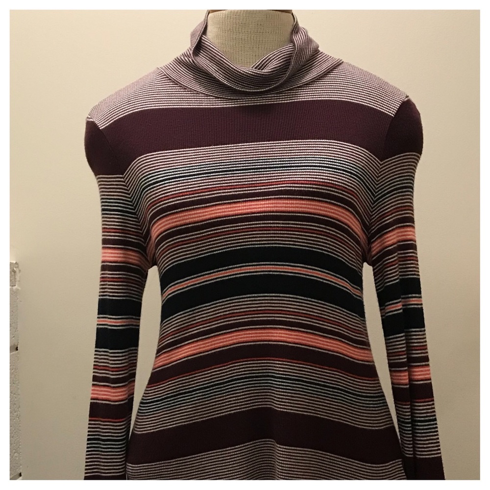 😳SALE😳PRINCE & FOX striped t-neck top. Large
